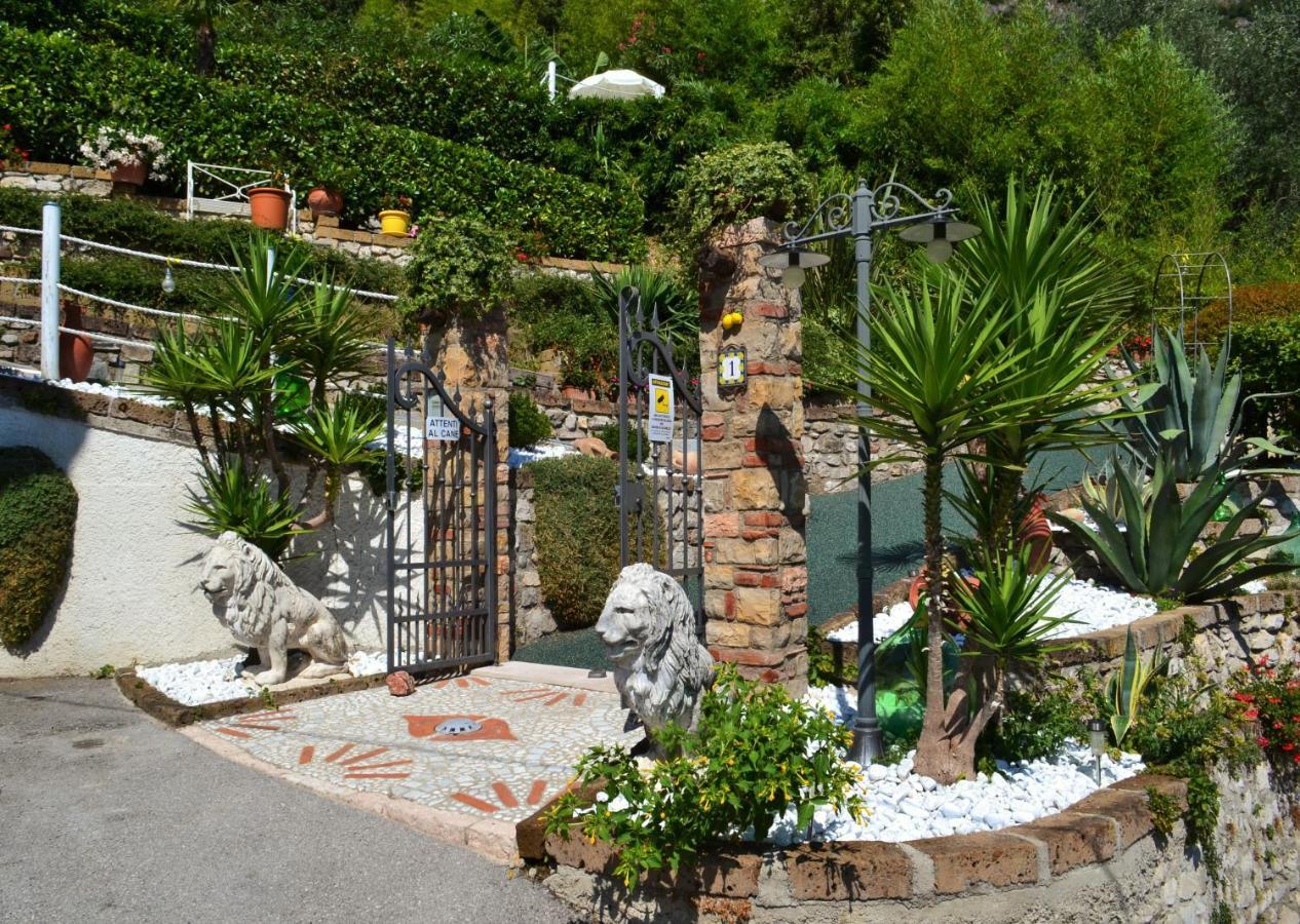 Appartamenti Casa Carlotta Limone sul Garda Ngoại thất bức ảnh